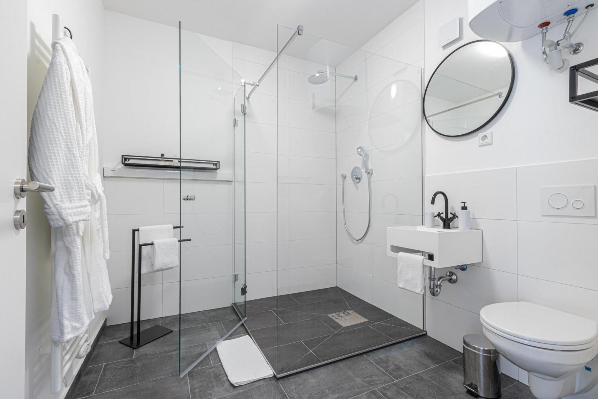 Zzzpace Smart-Hotel Bielefeld Zentrum Exterior photo